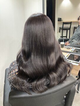 ラフ 難波店(LAFF) #黒髪#ボブルフ#ネビージュ#小顔#ワンレン