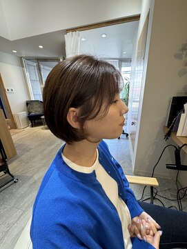 パラゴ(PARAGO.) 《緑橋/城東区/女性サロン》ショート×ベーシックアッシュ