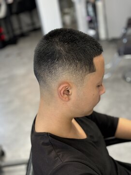 ヘアーラボ 樟葉(Hair Labo) 13mm 4 on top スキンフェード 枚方 南楠葉