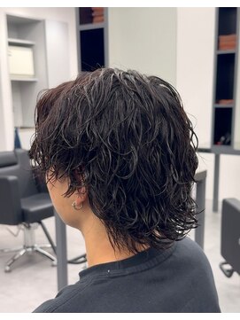ノイセル 心斎橋(Noisyle) サーフカール×センターパート×海外ヘア×黒髪