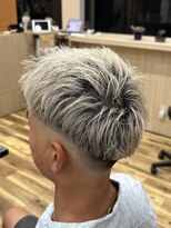 スウェル 千葉店(Swell)&nbsp;ホワイトカラー×フェードカット