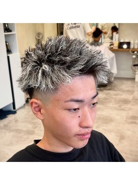 ルースト 京都駅前店(ROOST) ツイストパーマ　ホワイトハイライト　ジェットフェード