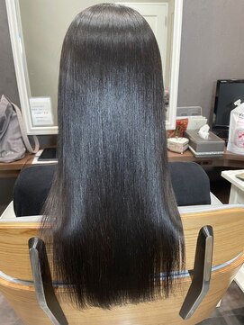 コンセプト 淡路店(concept) 年齢とともに変化する髪質を見極め、丁寧に整える髪質改善ロング