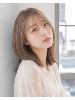 ラベストオイケ(LOVEST OIKE) まろやかベージュと外ハネミディアム/20代