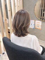 ネモカ&nbsp;大人女性のミディアムレイヤー