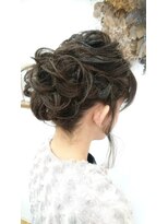 ヘアーリードトワモア(HAIR LEAD TOI MOI) アップスタイル