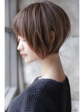 カライング(ing) 【+～ing 】前下がりひし形ショート【柳沼くるみ】