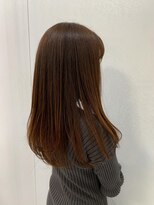 エスカーラ 表参道(THE ESCALA)&nbsp;オレンジベージュの艶感カラー【タビラマユミ】