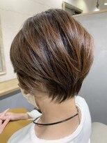 アンビエンテ(ambiente)&nbsp;大人女性スタイル　ショートレイヤー　イノアカラー