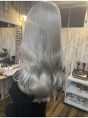 シルバーベージュ