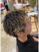 ビハインドザカーテン(BEHIND THE CURTAIN)&nbsp;スパイキーショート×根黒カラー