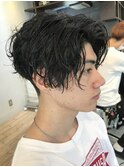 センターパート/ツーブロック/黒髪/セクシー