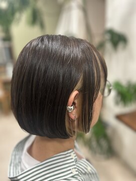 アンドゥ(undo) ミニボブ・インナーカラー