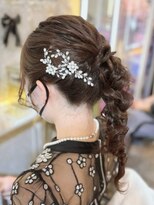 結婚式 二次会 お呼ばれ 編みおろしポニー×華やかアクセ