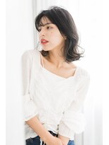 トッカ ヘアアンドトリートメント 難波店 外はねミディアムレイヤー