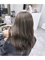 リア(riah) ハイライトダブルカラーレイヤーカット韓国ヘア