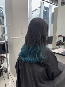 アライブ ハラジュク(ALIVE harajuku) 【ALIVE 夕貴】水色グラデーションカラー