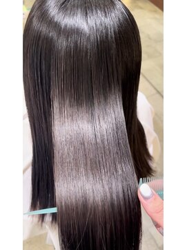 プレフェレプレフェ(prefere prefe) 美髪ストレート