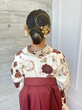 パーヴミックスガラ(Parve Mix GALA) タイトシニヨン