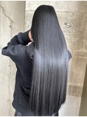 オイルストレート　黒髪　ロングヘアー　縮毛矯正
