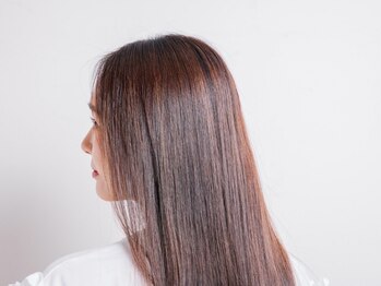 ヘアカラー専門店 スピーディー 自由が丘店(SPEEDY)の写真/[自由が丘駅2分]髪に優しいオーガニック系スタイリング剤で髪を健康的に!自然な香りで心も身体もリラックス