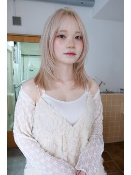 ネルケ 立川(nelke) ミルクティーベージュダブルカラーケアブリーチインナーカラー