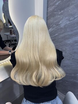 ラビス 池袋(Lovis) 《鳥越》くびれヘア/縮毛矯正/ストレート/ハイライトカラー