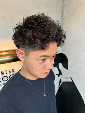 インク(inc) メンズ刈り上げアップバングスパイラルパーマ