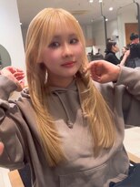 ヴィヴィ(VIVIE)&nbsp;ケアブリーチダブルカラー金髪ブロンド小顔前髪質改善ストレート