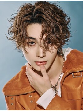 アストラ(ASTRA) MEN’S HAIR/波巻きツイストスパイラル/リバースセンターパート