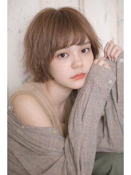 リビンバイアフロート(Livin by afloat) 20代・30代・40代におすすめショートマッシュ ミニボブ