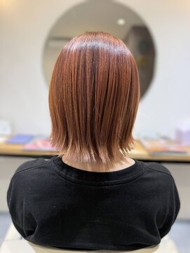 ムク(muku.) 美髪カラーのぱつっとボブ