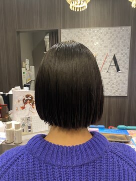 アース オーセンティック 新浦安店(EARTH Authentic) パツッとボブ