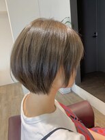 アフィナー(Afinar) 【横浜/横浜駅】大人っぽくスモーキーベージュ♪