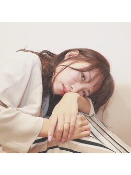 ケーオーエスビューティー(K O S beauty) セミロング×ベージュカラー