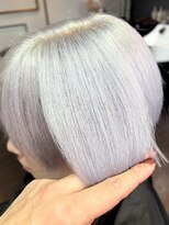 テテ(TETE) プラチナホワイト 心斎橋×長堀橋