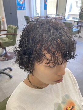 シャフト(SHAFT) ウルフパーマ♪