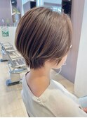 ショートボブ