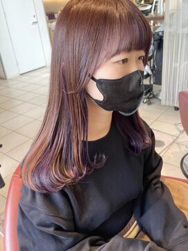 エム インターナショナル 春日部本店(EMU international) チラ見えが可愛いインナーパープル