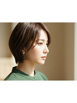 《印象や表情まで惹き立てる大人のショートヘア》本物志向の大人女性に贈る“本当の似合わせ”体験-。