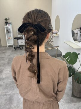 ポニーアレンジ／ポニー編み下ろし/ヘアアレンジ／ヘアセット