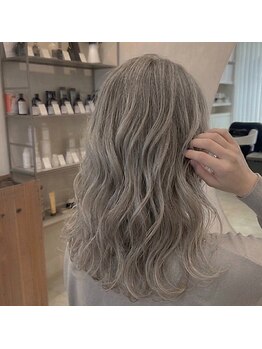 Leven hair by Recessの写真/洗練された立体感。ハイライトからバレイヤージュまで、上質なデザインを。