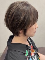 ルム 立川(Lum.)&nbsp;白髪ぼかしハイライト　くびれショート　丸みショート