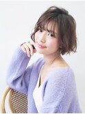 外側ハネショートボブ