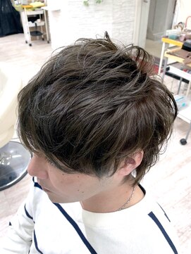 デザイナーズ ファクトリー(Designer's Factory) 淡いブラウン イルミナカラー ショートカット