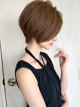 アフロート ルヴア(AFLOAT RUVUA) 似合わせ ショート ボブ 30代 40代 小顔 新宿 ひし形 前下がり