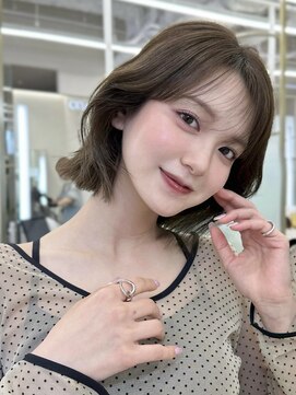 コア 表参道(COA) ボブ／レイヤーカット／グレージュカラー／表参道