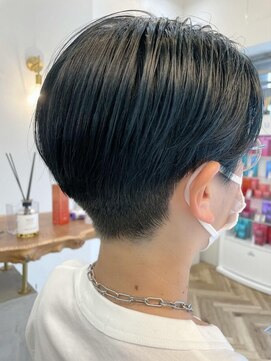 ロミー 本厚木(ROMMY.) 刈り上げマッシュショート☆刈り上げショートブルーカラー本厚木