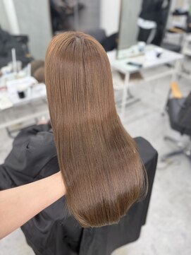 ジーナ 新宿(Zina) 【本多担当】まろやかさと透明感　キャラメルラテベージュ