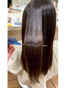 キャパ(CAPA) 髪質改善×艶感ダークブラウン(茅ヶ崎/20代/髪質改善)